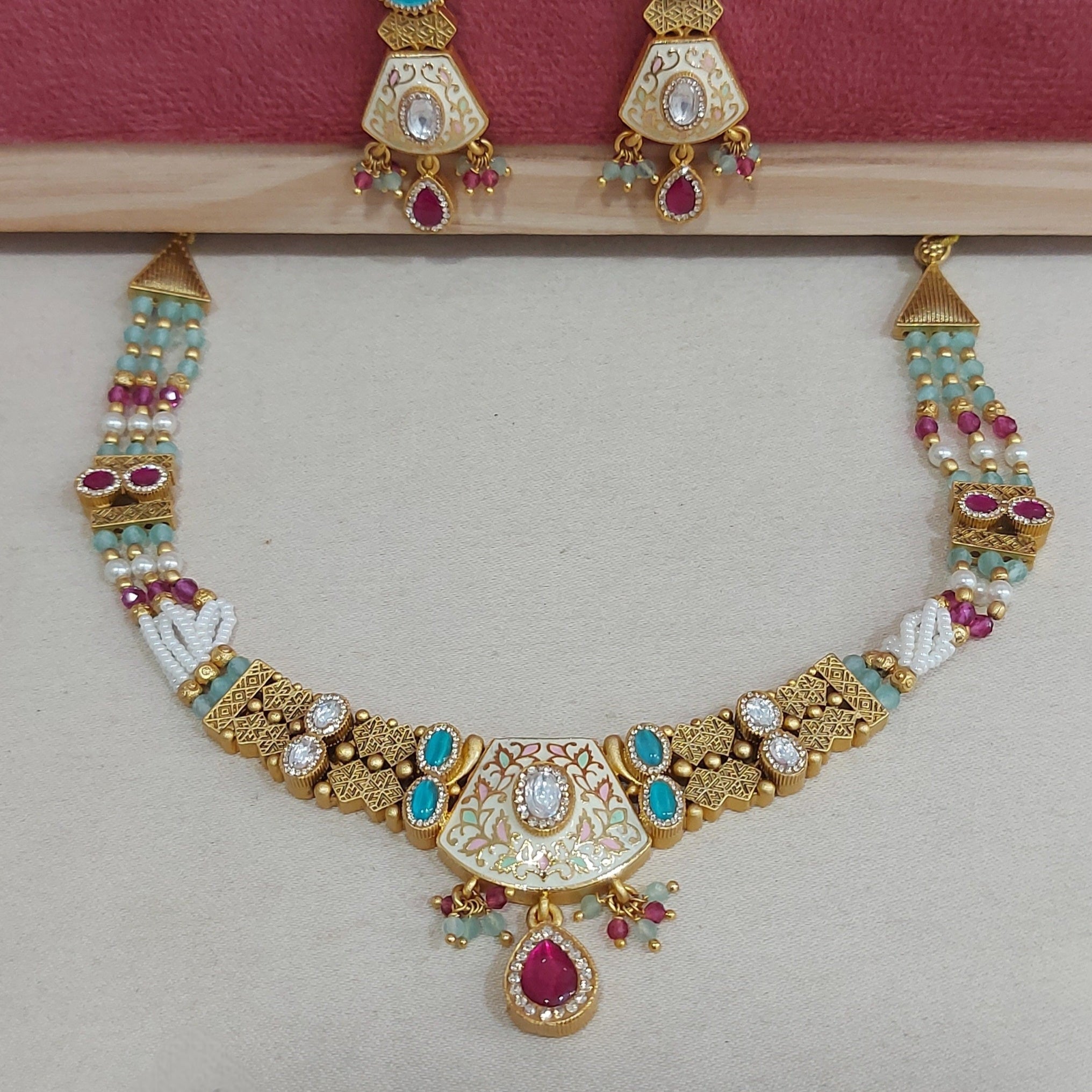 Necklace 18