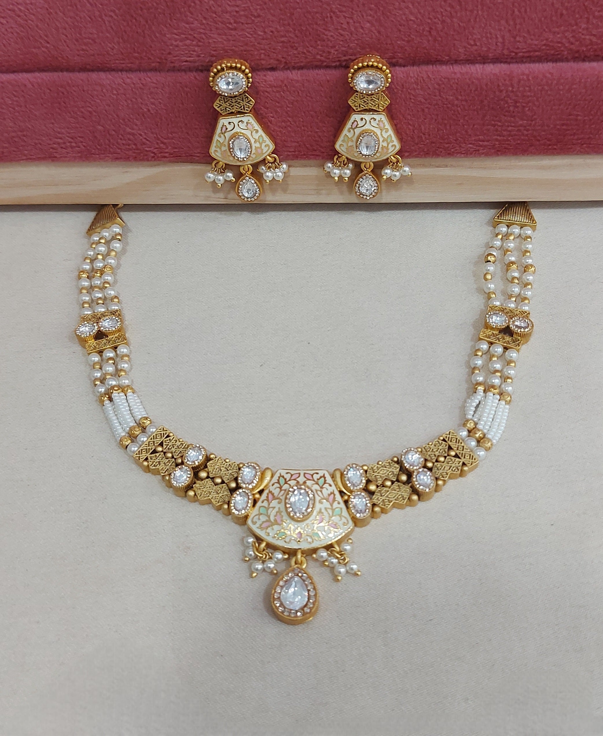 Necklace 18