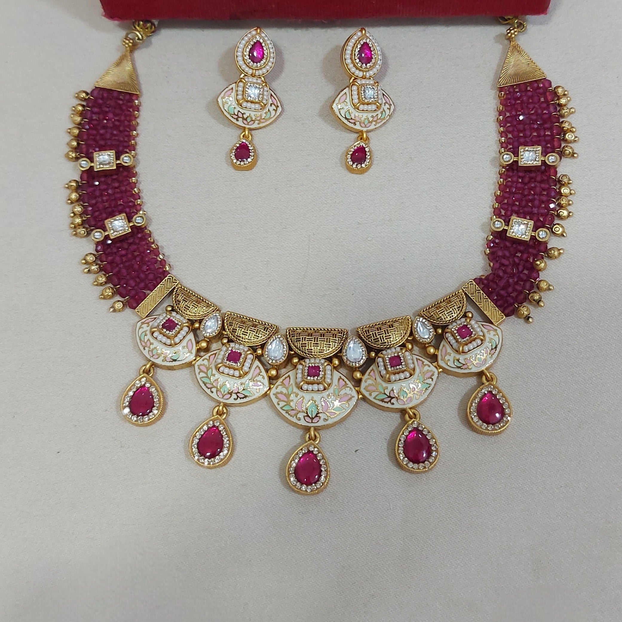 Necklace 24