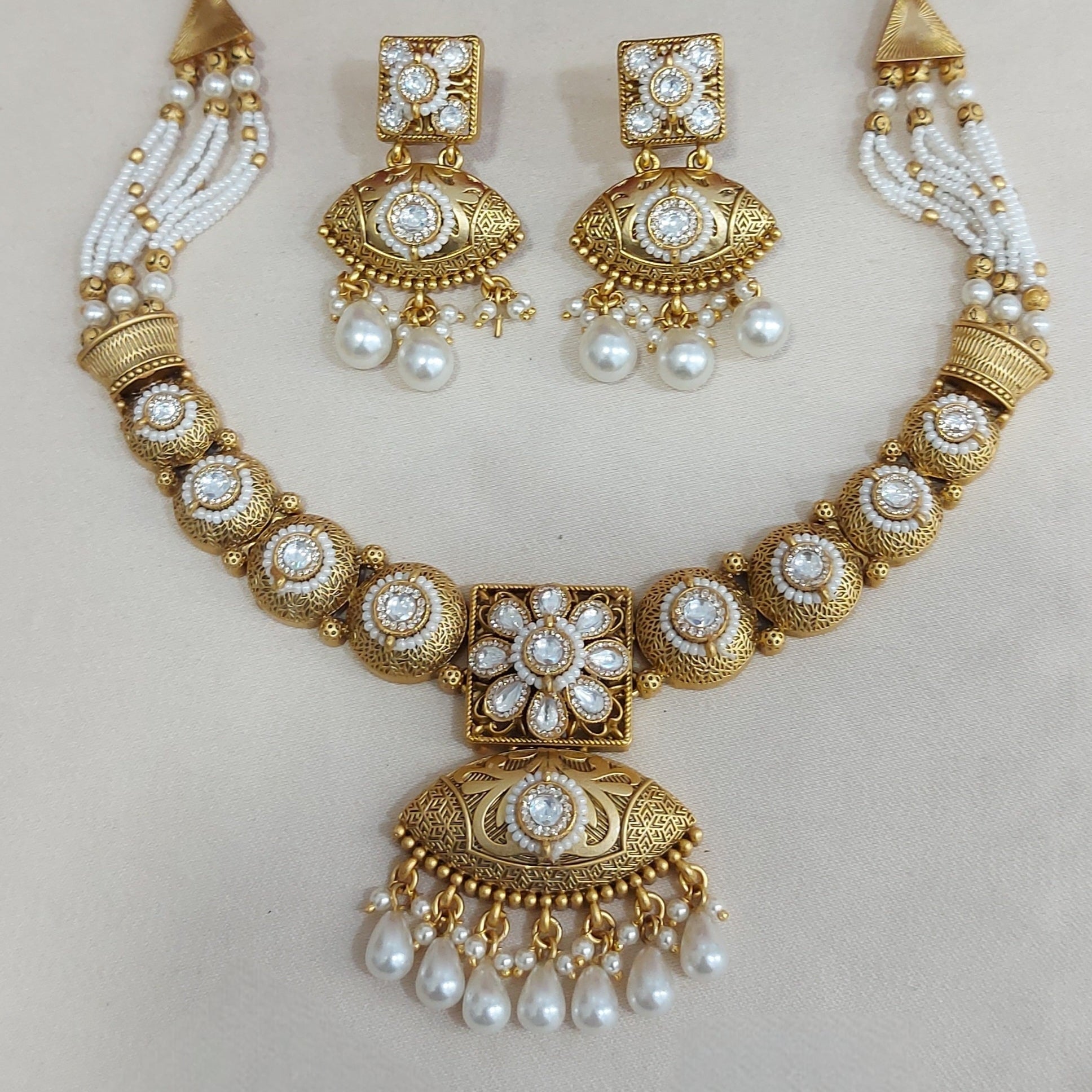 Necklace 30