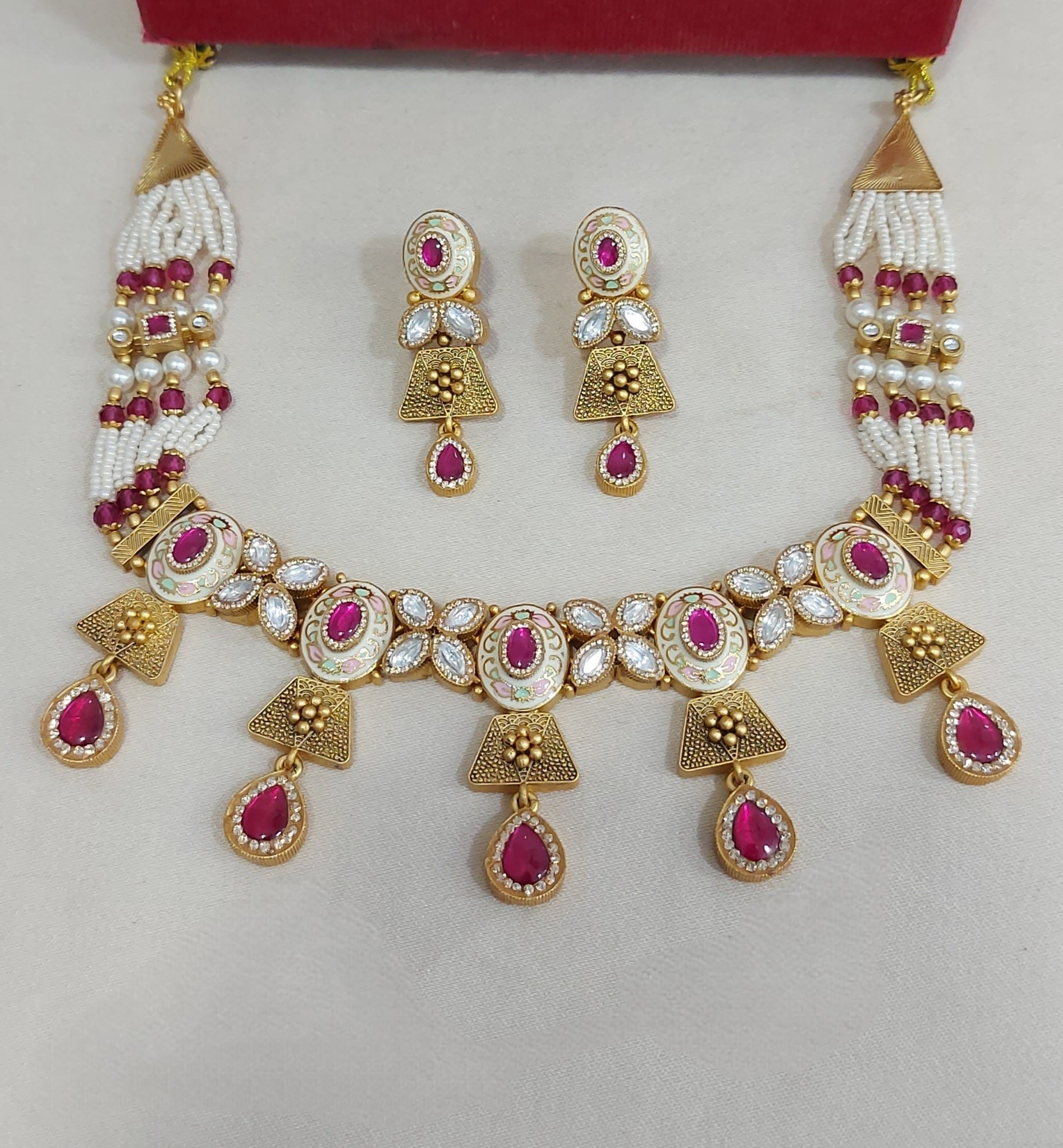 Necklace 37
