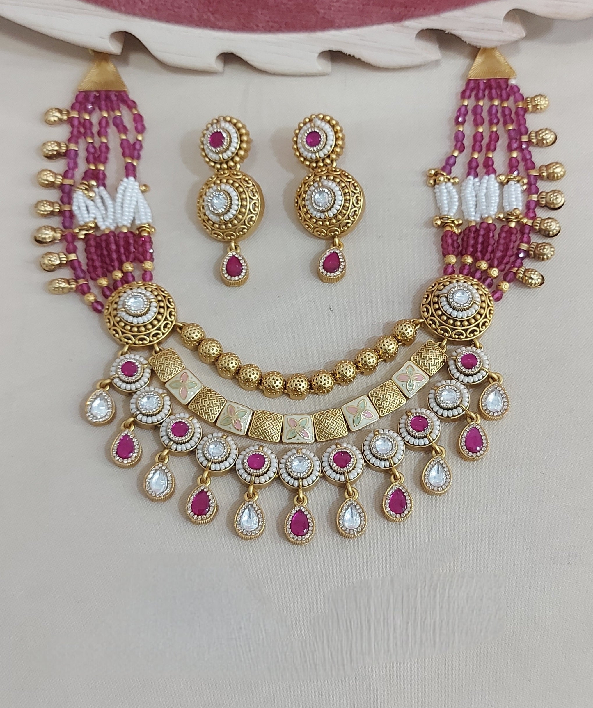 Necklace 38