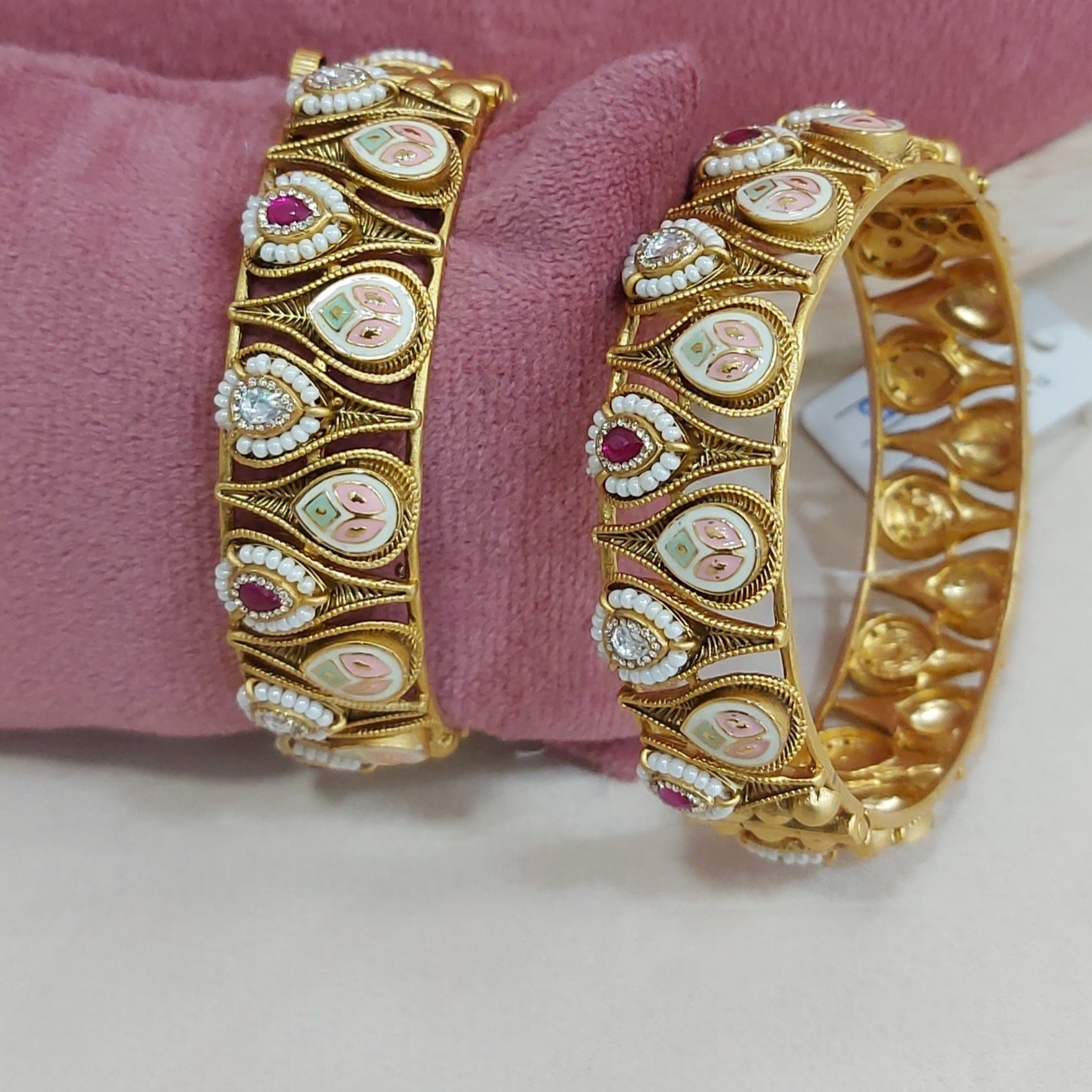 Bangle 44