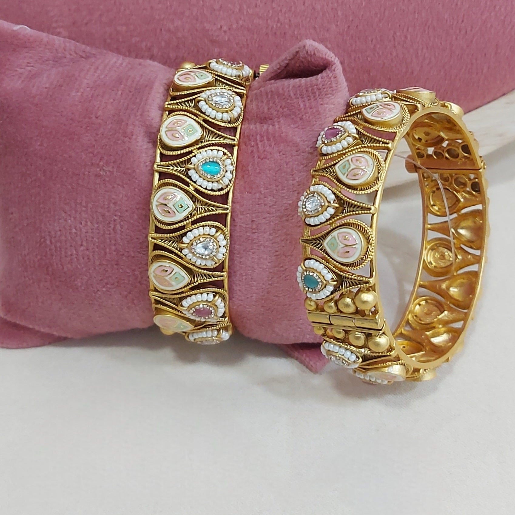 Bangle 44