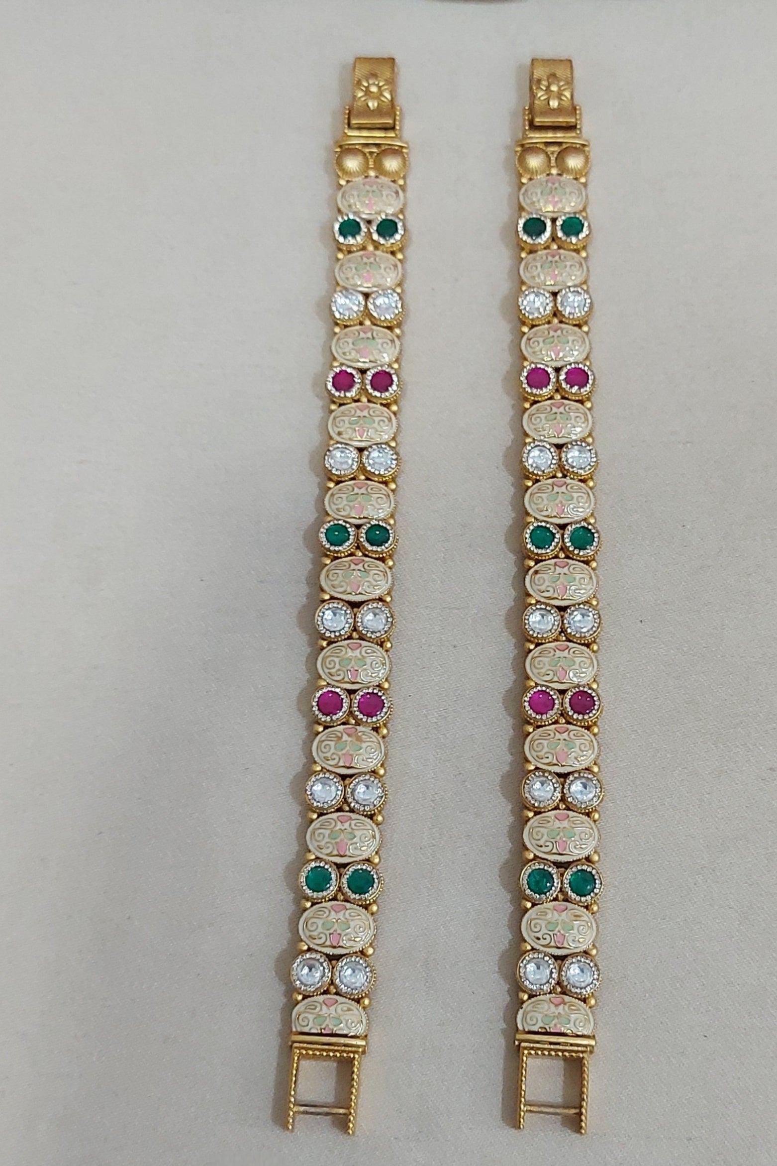 Bracelet 4 (Pair)