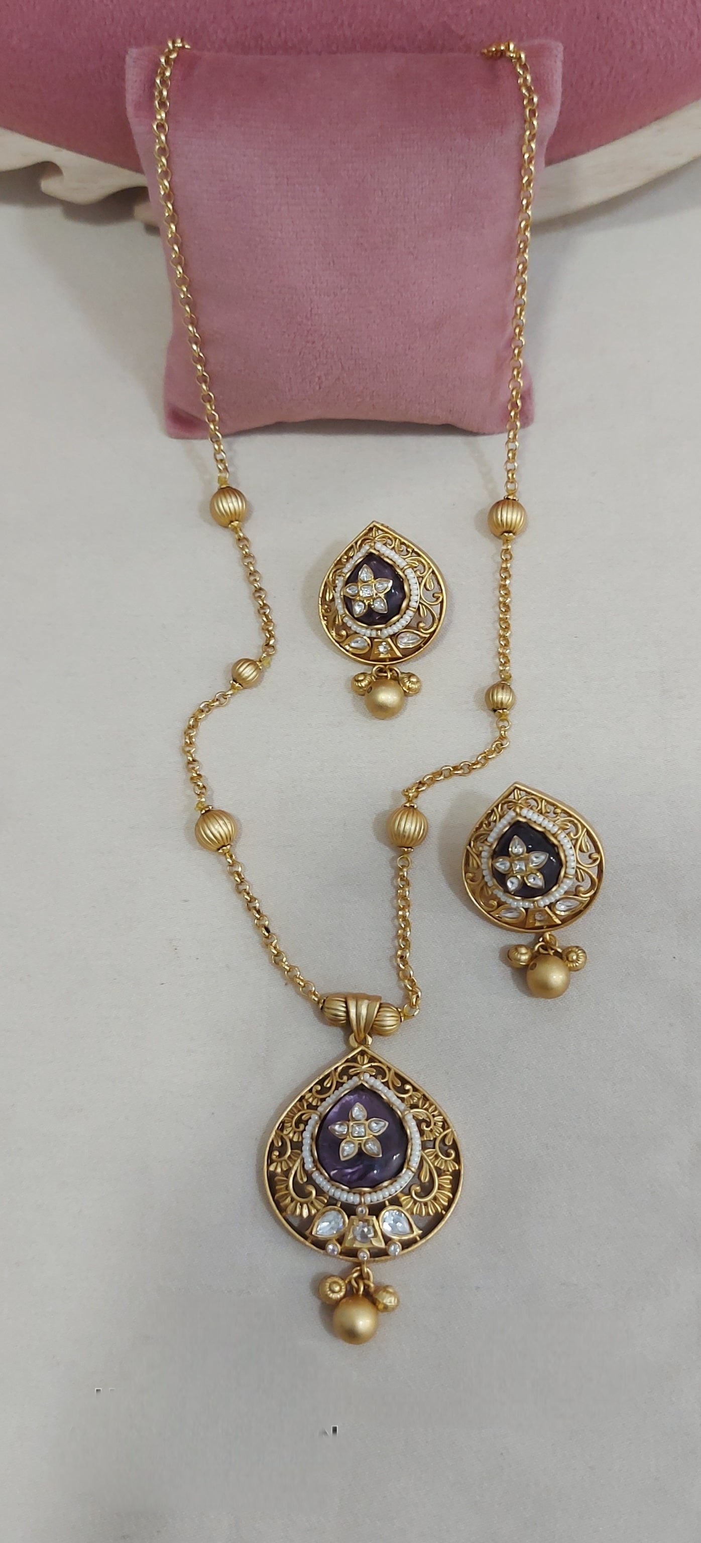 Pendent Set 1