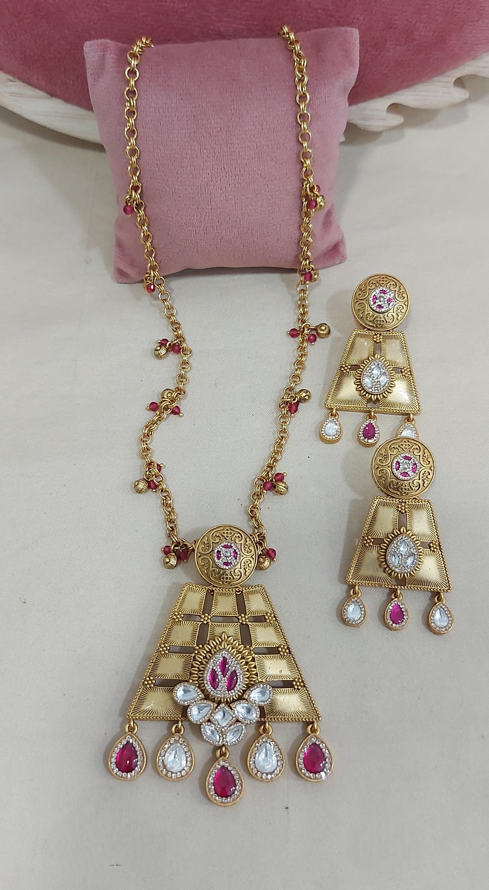 Pendent Set 3