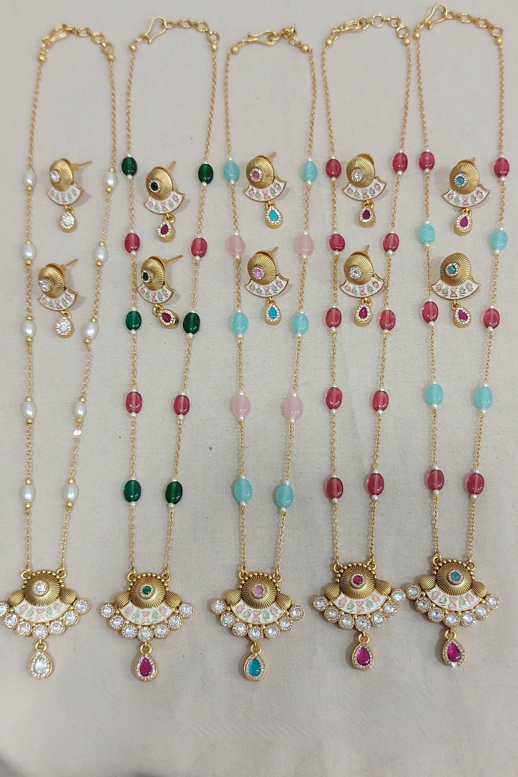 Pendent set 8