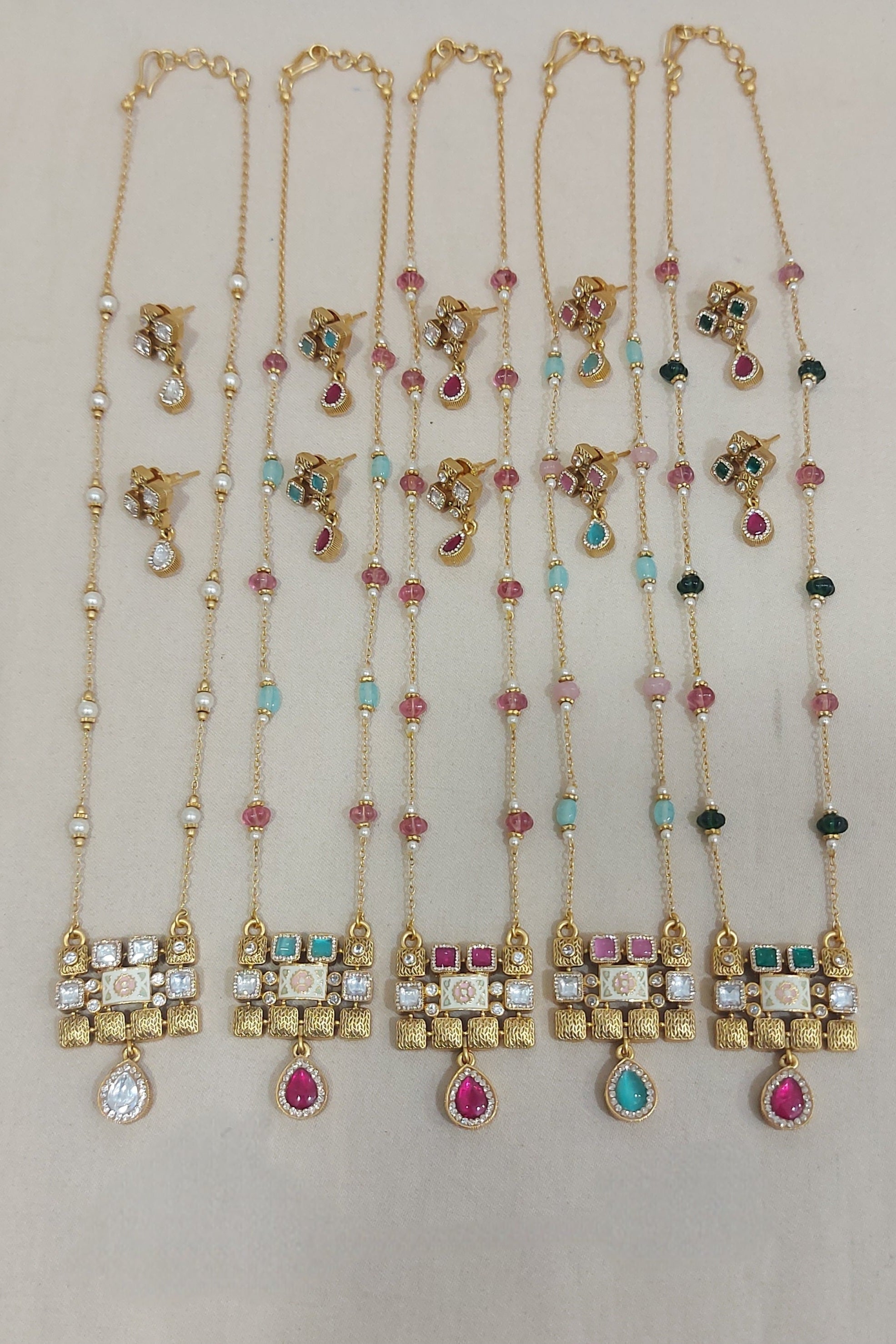 Pendent Set 11